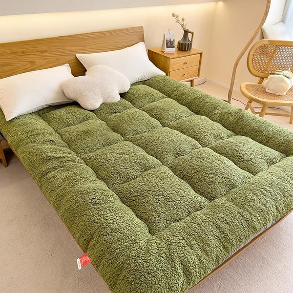 Japanese Tatami Mattress - 4-Inch Thick Foldable Floor Bed, Super Soft All-Season Sleeping Pad with Hook-and-Loop Closure, Twin\u002FFull\u002FQueen\u002FKing\u002FCalifornia King Size, Machine Washable for Camping, Guest Room & Sofa Bed Converter